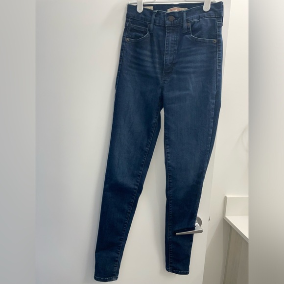 Classic Levi’s skinny jeans - Picture 7 of 8